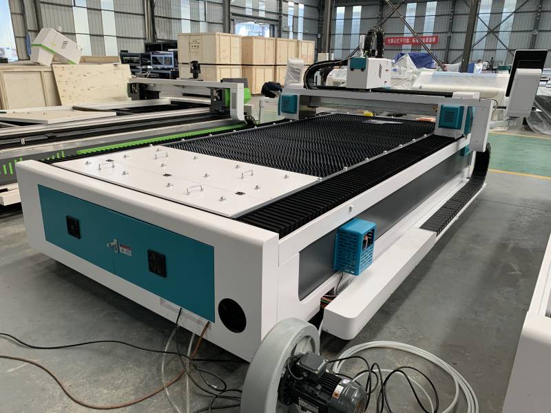 KNOPPO Fiber Laser Cutting Machine And Laser Welding Cleaning Machine Exported
