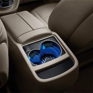 Hot Sale Interior Cooling And Hot Cup Holder Of Deputy Seat For Merceder Benz Vclass