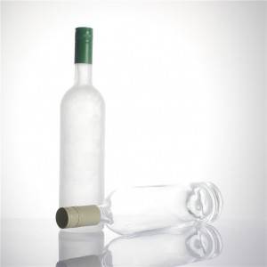 Customized Cork Top Rum Vodka Whiskey Tequila Gin Clear Glass Bottles
