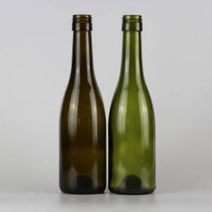 Vidalı kapaklı şarap bardağı şişesi