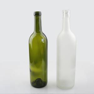 Bordeaux vinflaske med skruelåg