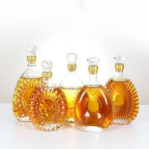 Customize Various Shapes Whiskey Vodka XO Empty Crystal Glass Bottle