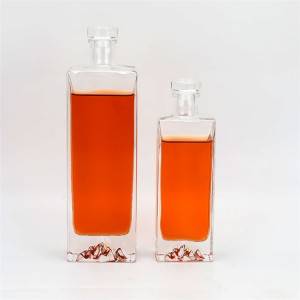 Fabrikkprodusert høykvalitets ulike firkantede glassflasker