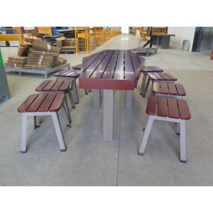 Dining table and chair set