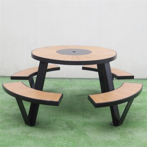 Tavolinë moderne pikniku me mobilie rruge ombrella Hole Park 14