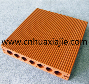 Moistureproof Hollow WPC Composite Decking Plates Outside Environment