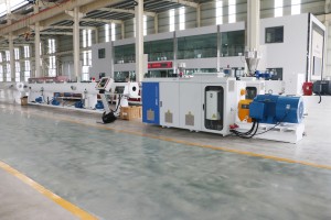 Counter Parallel Twin-screw Extruder