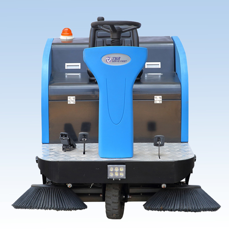 T-1050 and T-1400 Ride on floor sweeper of TYR are just the suitable solution for your warehouse cleaning.