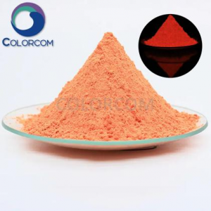 Oranžově červený fotoluminiscenční pigment na bázi sulfidu