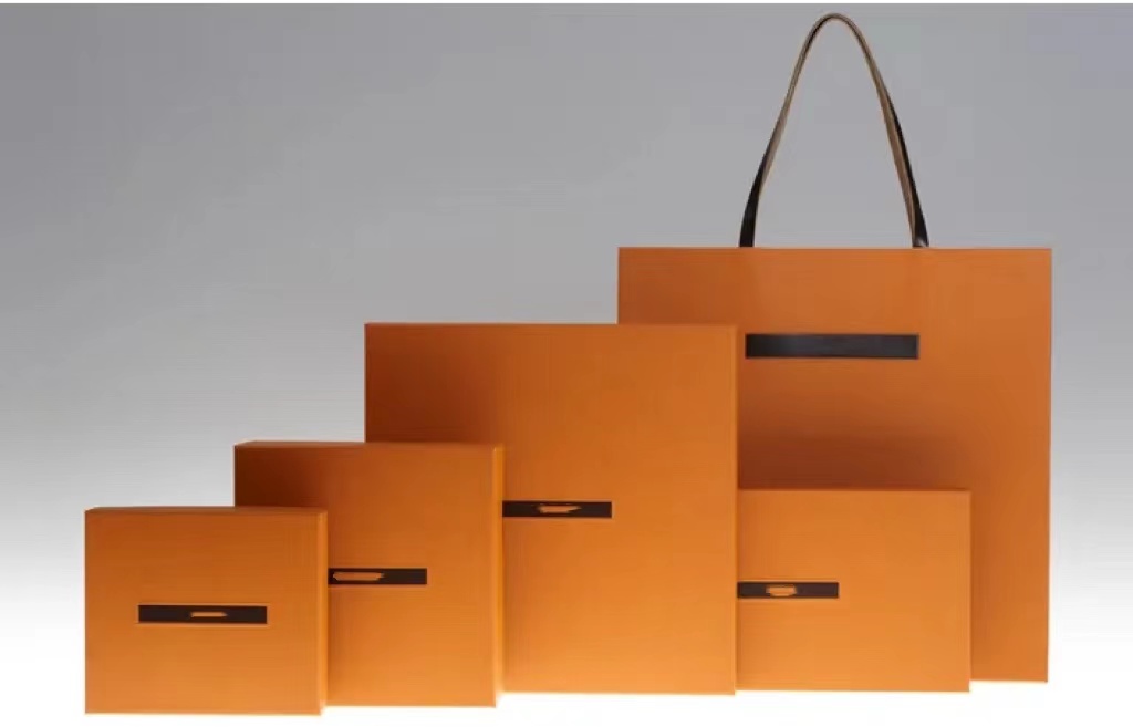 The popular usage and material selection of paper bags.