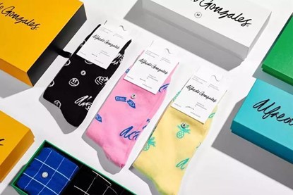 Small socks also need creative packaging design