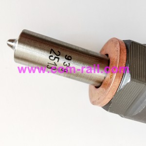 Bosch originalni injektor Assy 0445110738,0445110737