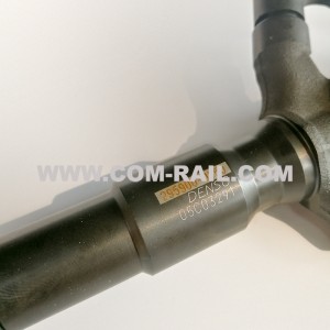 Original Fuel Injector 295900-0250 295900-0201 23670-30440 23670-39435 for HIACE