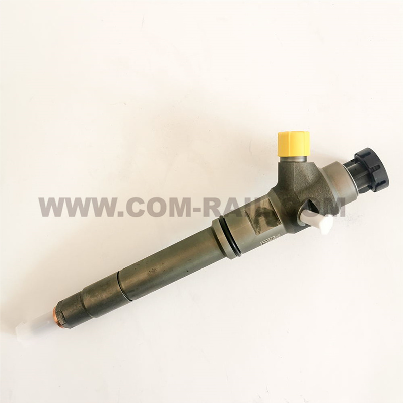 42043072,1112010FD2300 genuine new diesel common rail injector for Dongfeng Featured Image