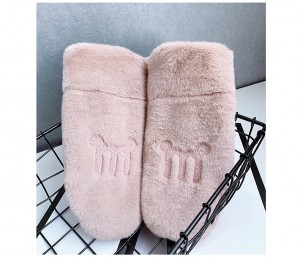 women’s winter cute plush outdoor travel thicker thermal gloves