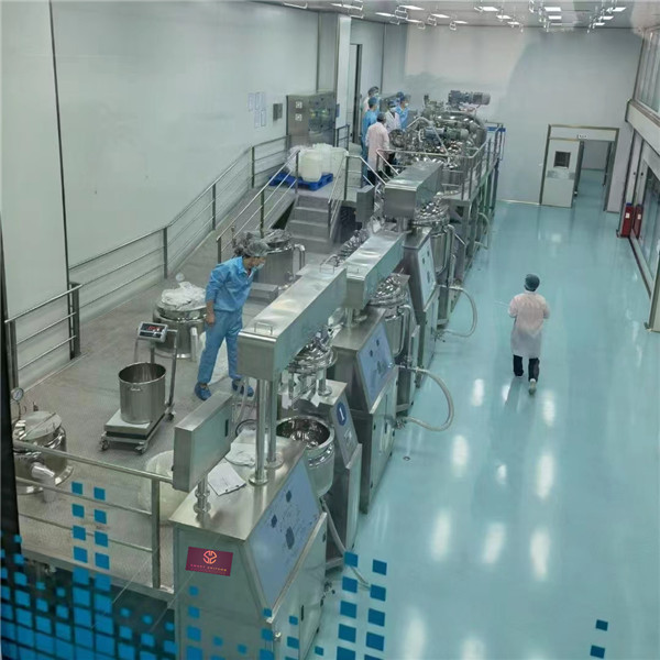 Proyectos de máquinas cosméticas mezcladoras de crema mezcladoras de crema homogeneizadoras al vacío en Filipinas