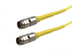 2,4 mm kištukas iki 2,4 mm kištuko didelio našumo 50 GHz kabelių rinkiniai