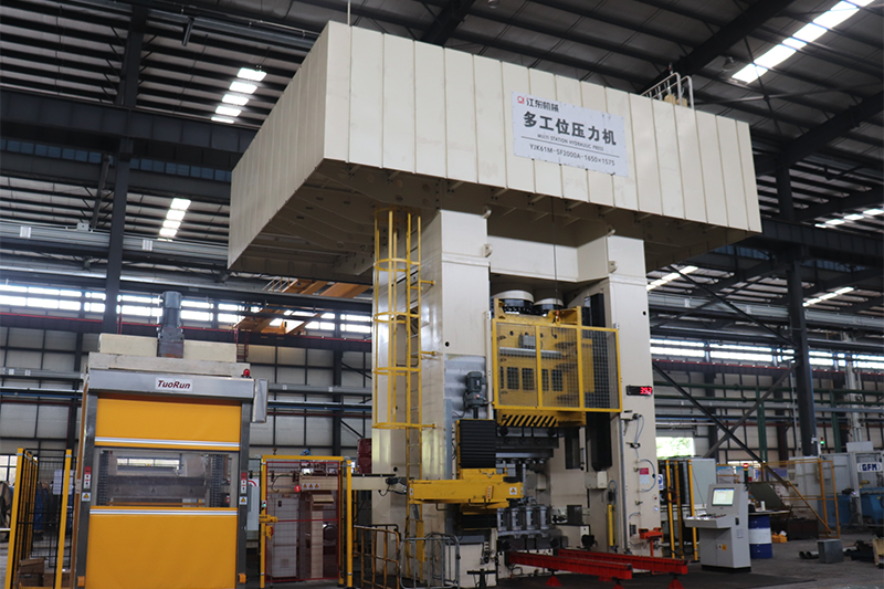 Multistation Extrusion Forging Production Line