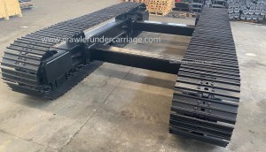 Zakázkový ocelový pásový podvozek 30 tun se středním příčníkem pro pásový těžký stroj