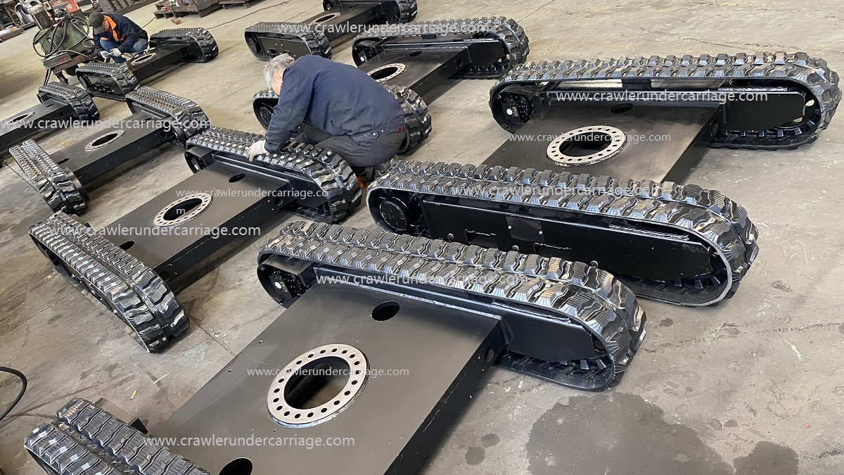 What is the service life of the rubber crawler undercarriage?