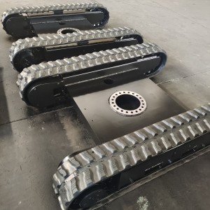Plataforma de tren de rodaxe de orugas de caucho hidráulico personalizada para grúa pequena grúa do fabricante chinés