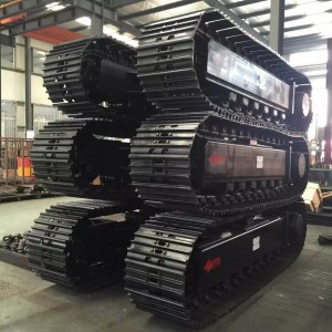 चीन यिजियांग कंपनी द्वारा अनुकूलित छोटे 8 टन क्रॉलर ड्रिलिंग रिग के लिए रबर पैड स्टील ट्रैक अंडरकैरिज