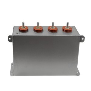 Low-inductance AC capacitor for high power traction motor drive inverters