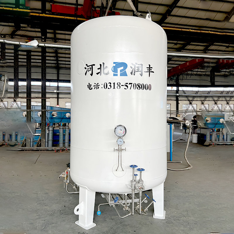 Preparation for use of liquid nitrogen storage tanks