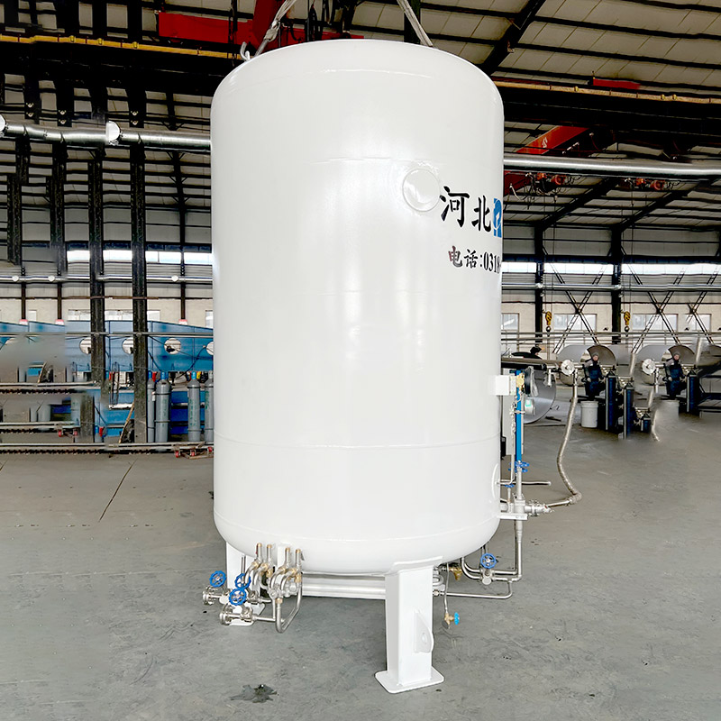 Safety precautions for the use of liquid oxygen storage tanks