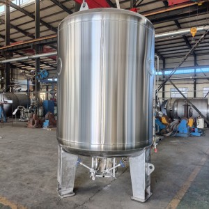 Low-temperature storage tanks made in China can hold liquid oxygen, nitrogen and argon