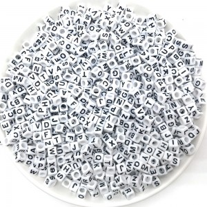 28 letter beads are used to make name bracelets and necklaces