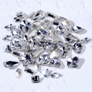 Small-sized pointed base special-shaped rhinestones made of glass, silver and white, mixed in various shapes