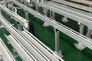 What should be paid attention to when maintaining the flexible chain conveyor