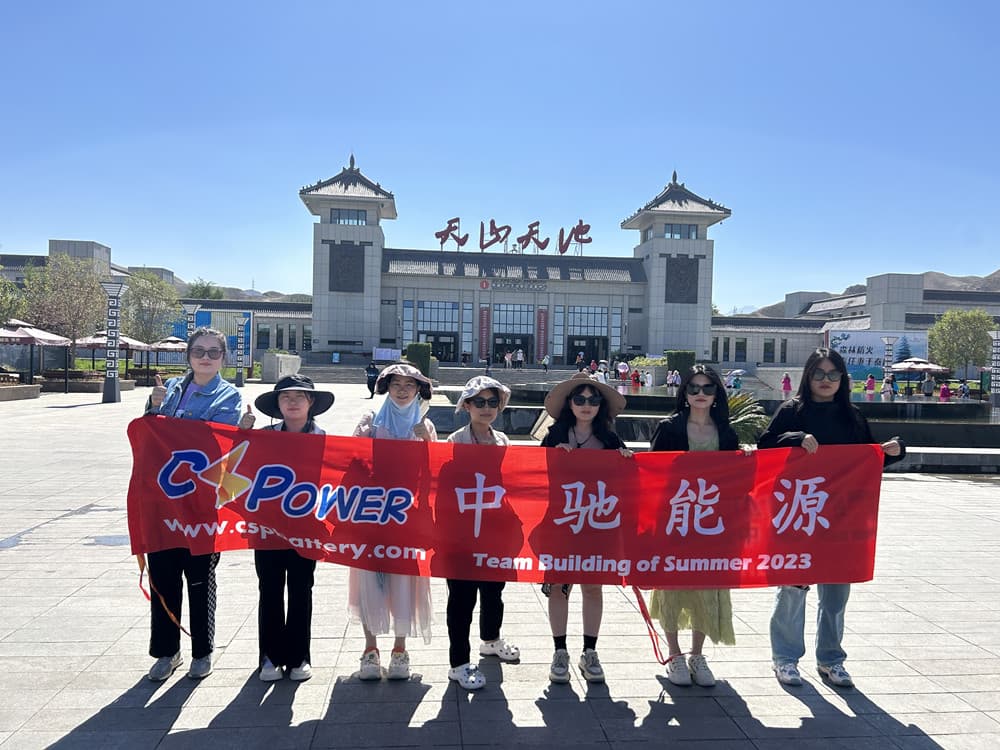 CSpower Battery Tech Co., Ltd International Sales Department legger ut på en bemerkelsesverdig teambuilding-tur til Xinjiang