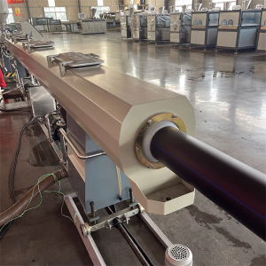 HDPE pipe ekstrudering produksjonslinje