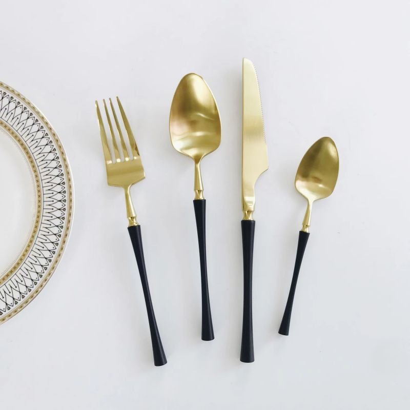 Chuanxin 5 / 7 Pieces Stainless Steel Cutlery Set 18/8 Matte Finished Titanium Gold Tableware