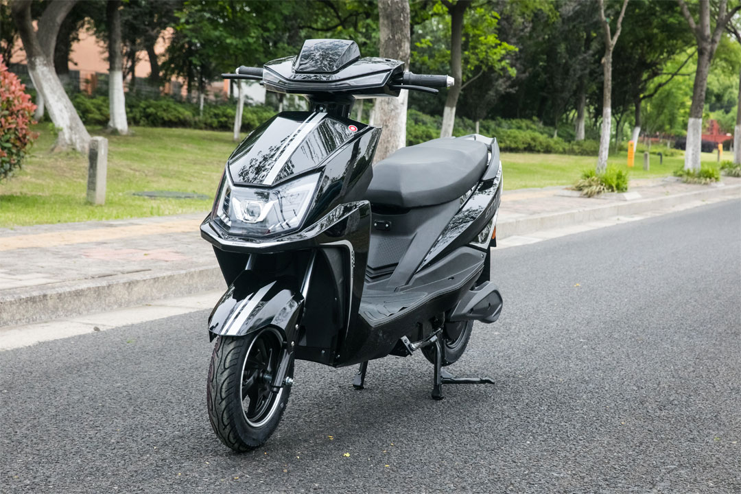 Bateriaj Malpezaj Motorcikloj de Modern-Fox: Perfekta Miksaĵo de Stilo kaj Funkcio.