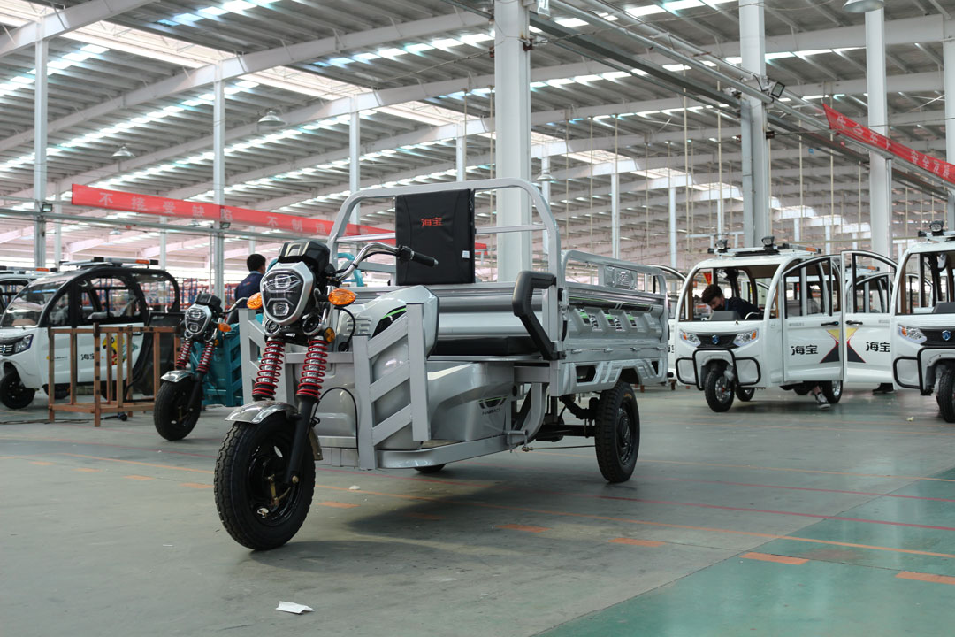 Совершенно новый грузовой электрический трехколесный велосипед: свинцово-кислотная батарея мощностью 1500 Вт, максимальная скорость 35 км/ч