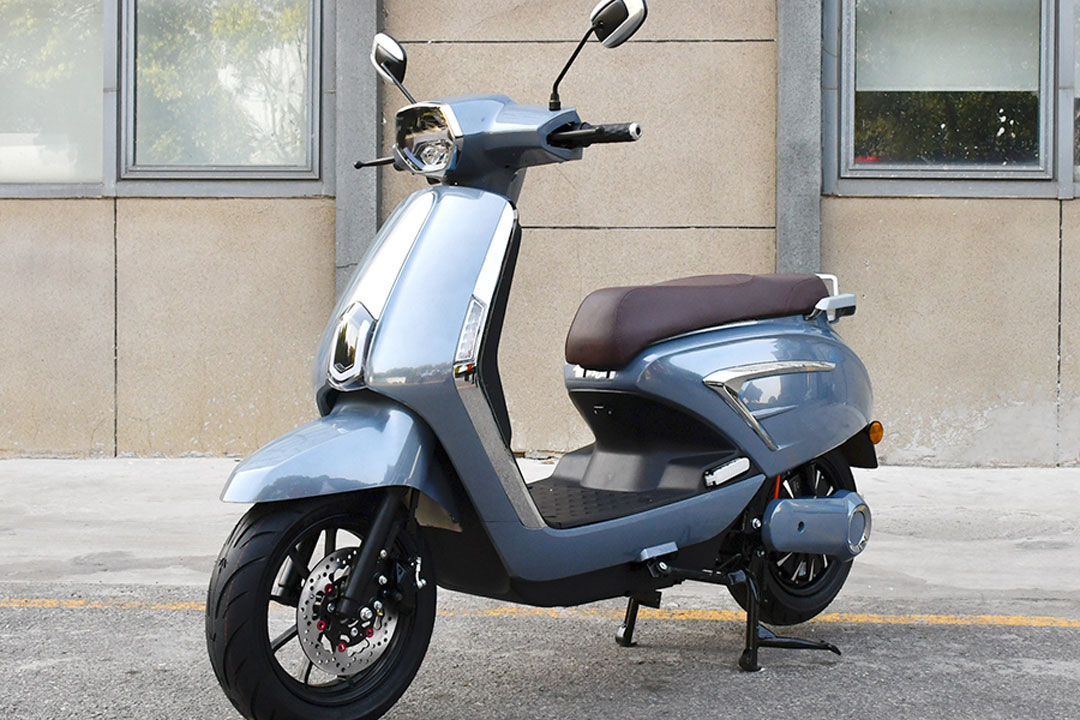 Consumer Purchasing Factors in the Electric Moped Market in Turkey