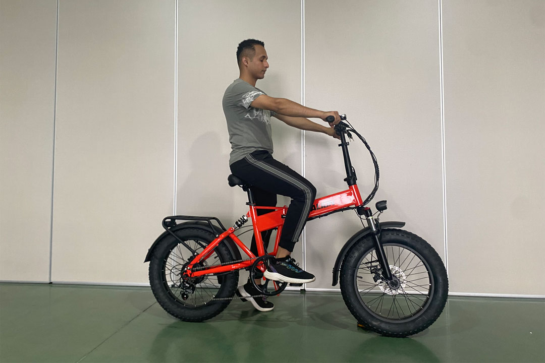 Explore o deslocamento sem esforço: a maravilha das bicicletas elétricas dobráveis ​​de fibra de carbono