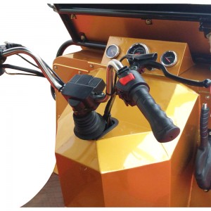 Trajtoni pllakën e timonit të rezervuarit të karburantit me triçikletë mallrash të ftohur me ujë