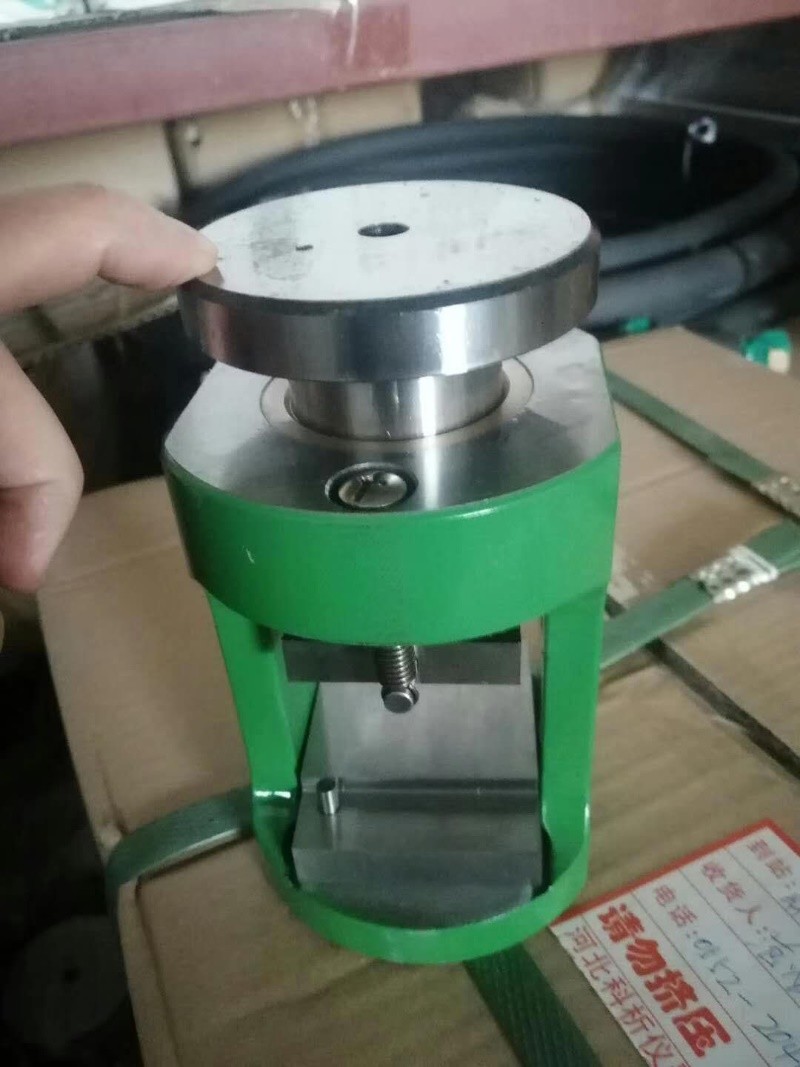 40 x 40 mm ohýbací prípravok pre stroj na testovanie tlaku cementu