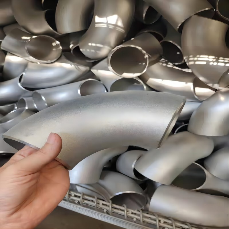 Truvà u megliu fabricatore di codici d'acciaio senza saldatura in Cina: Pigliate un preventivu per China Pipe Elbow 45 ° Elbow