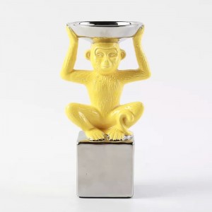 Покритие сребристо-жълта маймуна скулптура свещник животно домашен декор