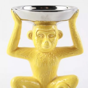 Bevonatos ezüst sárga majom szobor gyertyatartó állat lakberendezés