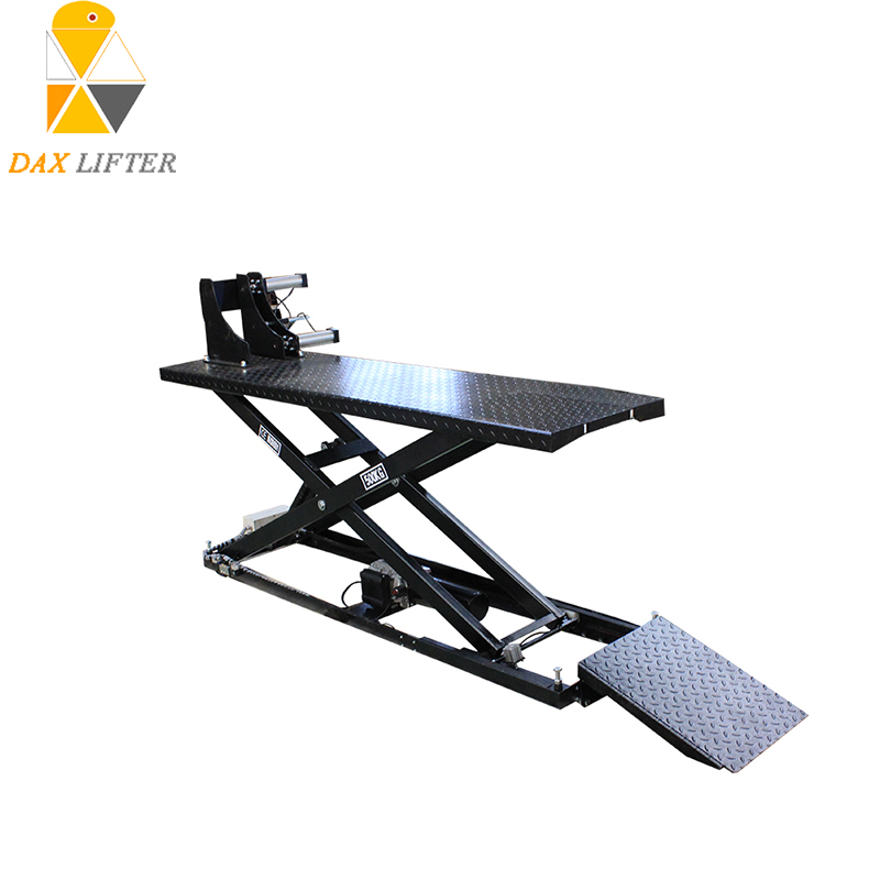 Hot Sale Scissor Hydraulic Motorcycle Lift with CE (1)