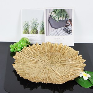 Wholesale 13 inch gold snowflake wedding decoration charger plates