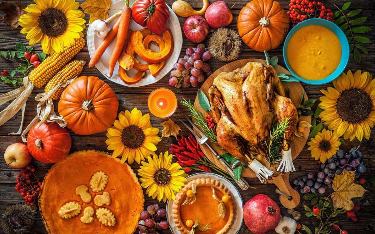 Hvordan tilbringe en meningsfull Thanksgiving