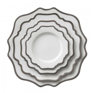 ເງິນທີ່ມີຄຸນນະພາບສູງ rimmed sun flower bone china ceramic charger plates for wedding