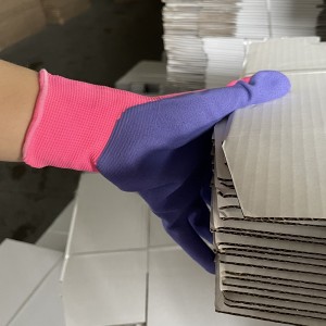Best-Selling China 15g dyed pink nylon liner, Foam Latex Gloves Grip Protective Work Glove Factory Supplied